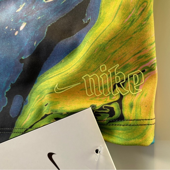 🎈NIKE sports bra Dry-Fit - Picture 2 of 8